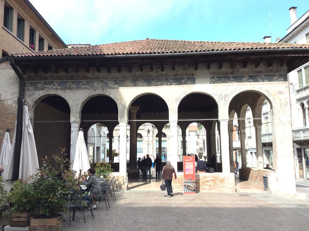 La Loggia Al Duomo - Treviso Lägenhet Exteriör bild